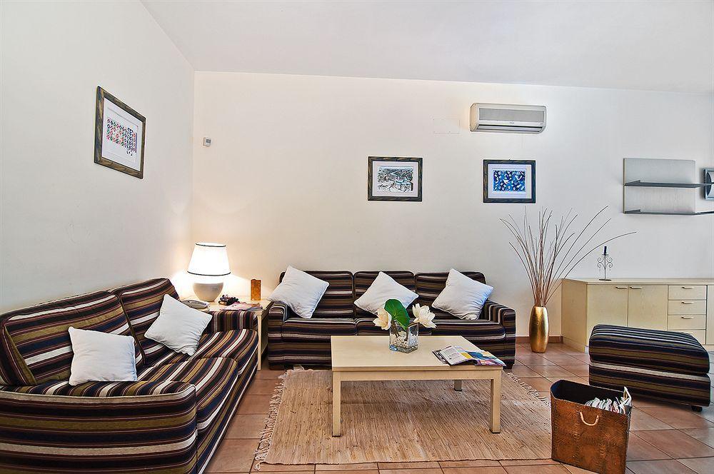 Residence I Triangoli Casal Palocco Buitenkant foto