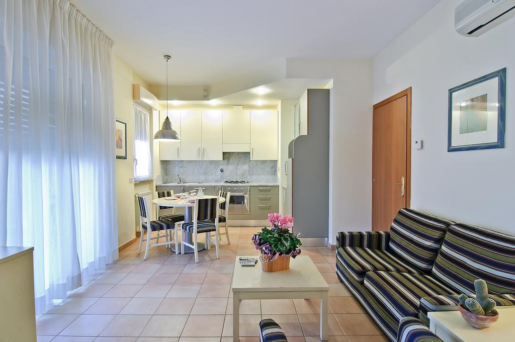 Residence I Triangoli Casal Palocco Kamer foto